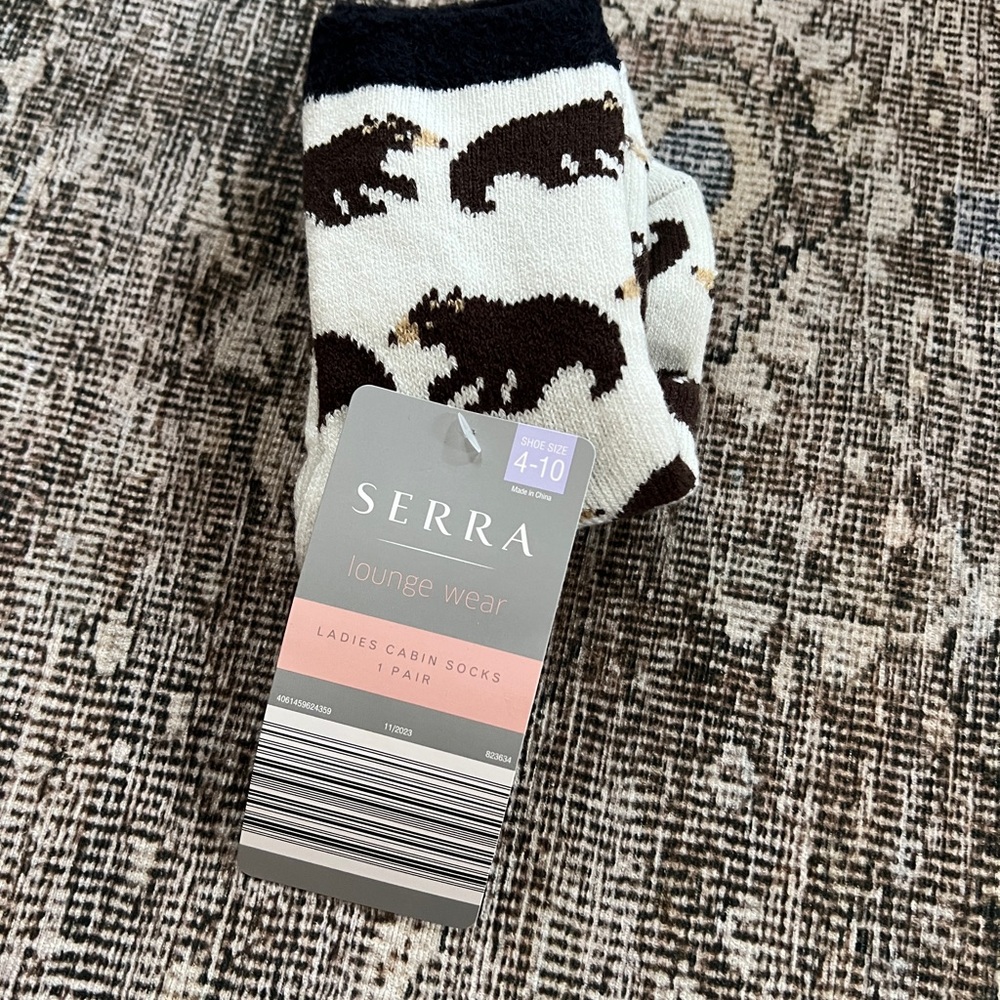 Serra Men's Casual Cabin Socks - Cream & Brown Bear Motif